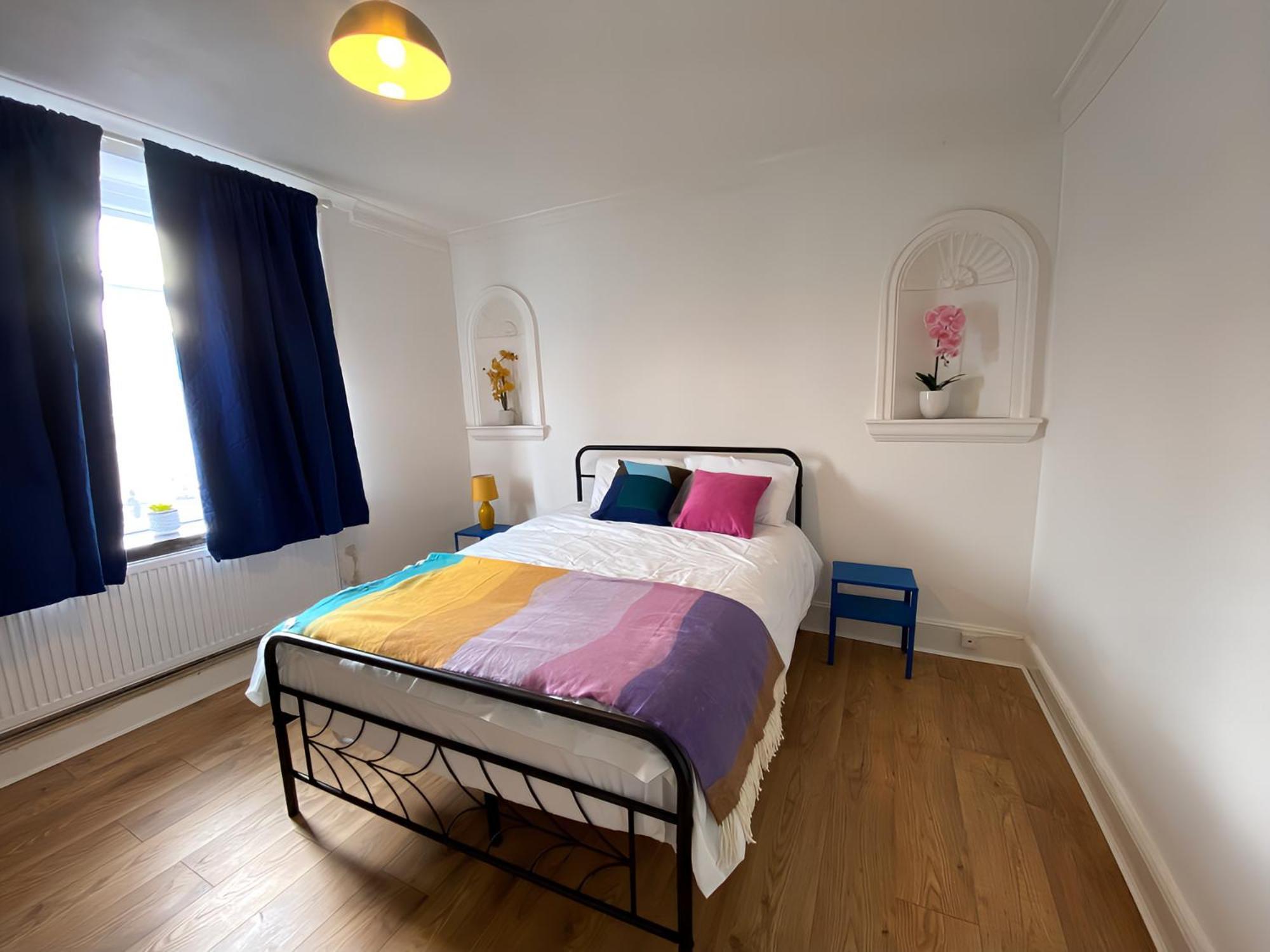 4-Bedroom Home - Perfect For Those Working In Bridgend - By Tailored Accommodation Экстерьер фото